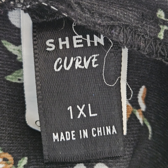 Shein Curve Size 1XL Polyester Black Multi-Colored Floral Ruffled Short-sleeved - Picture 6 of 16